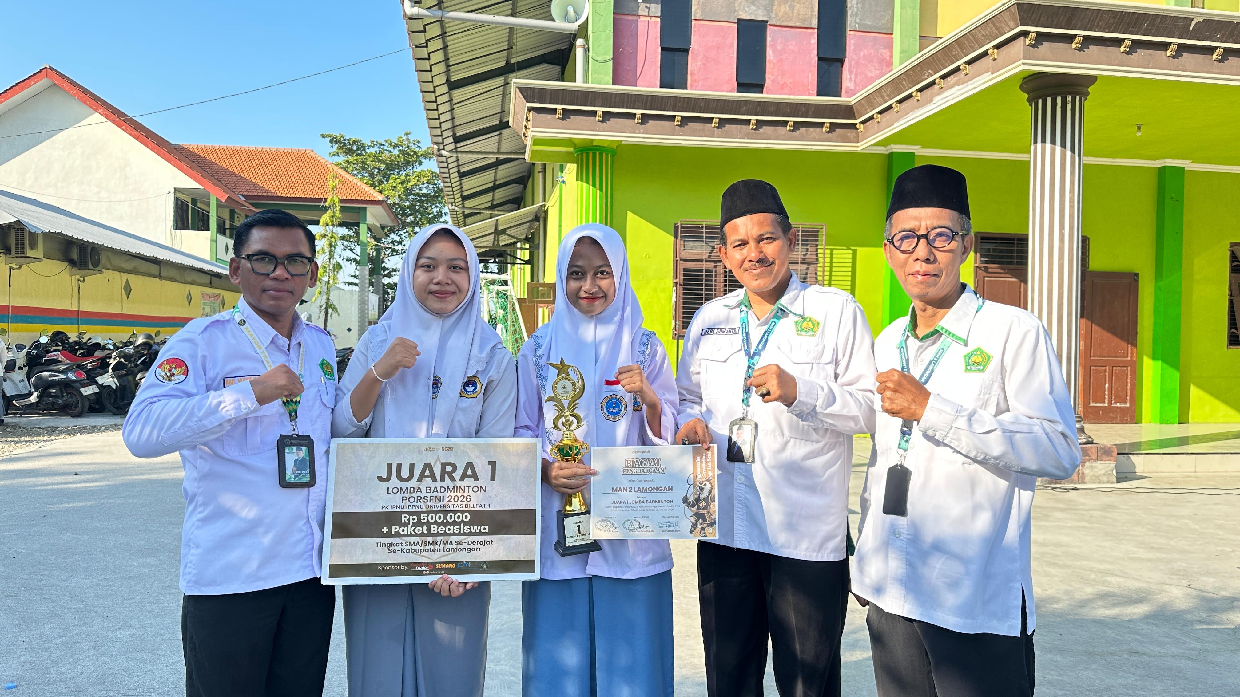 Delegasi MAN 2 Lamongan Sabet Juara 1 Lomba Badminton Tingkat Kabupaten Lamongan